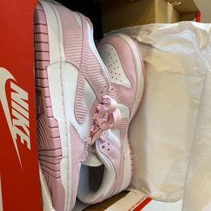 nike air dunks pink corduroy , brand new never been worn